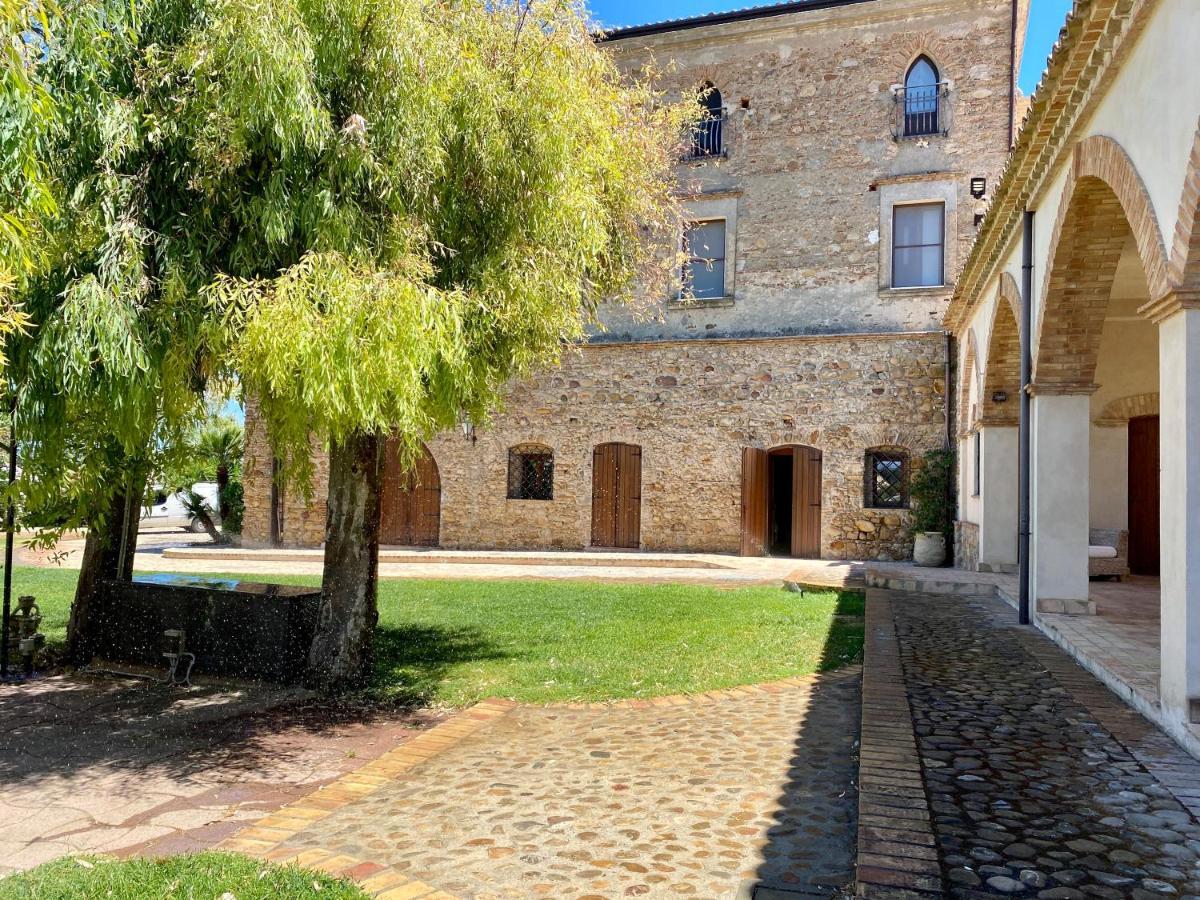 Le Colline Del Gelso-Masseria Mazzei 罗萨诺 外观 照片