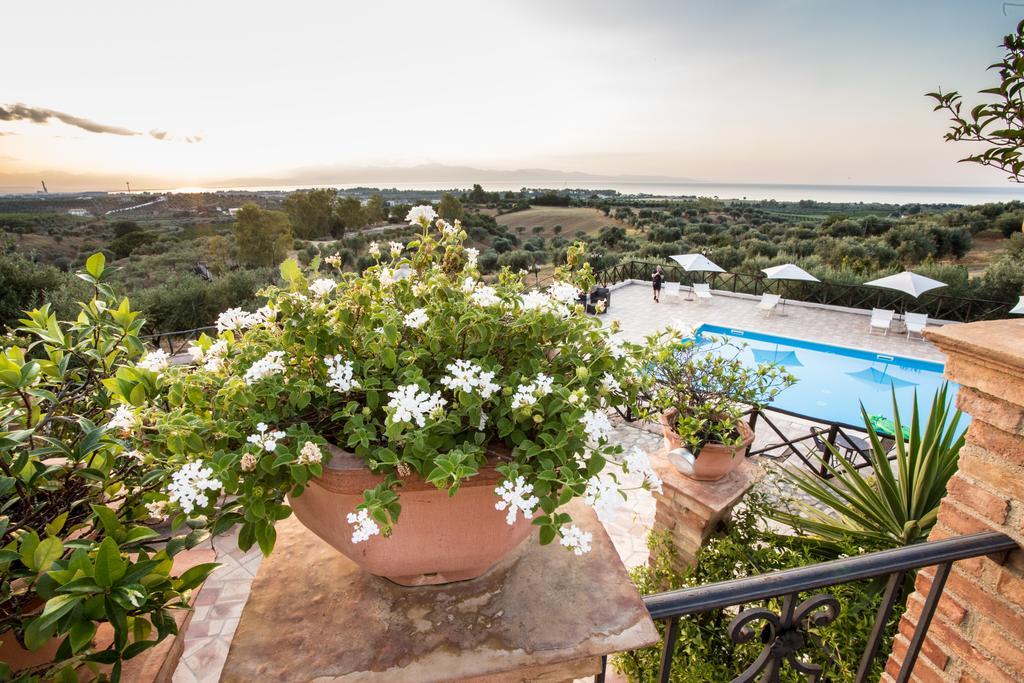 Le Colline Del Gelso-Masseria Mazzei 罗萨诺 外观 照片